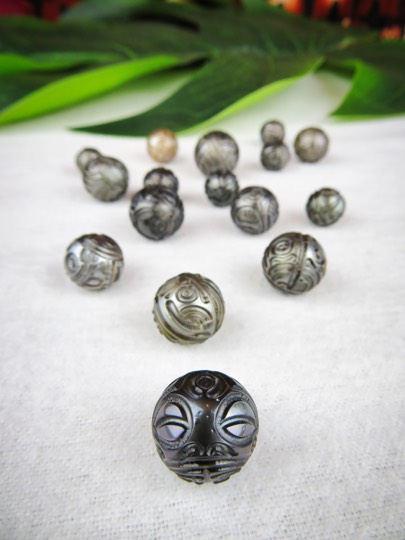 Tahitian pearl from the lagoon of Rangiroa