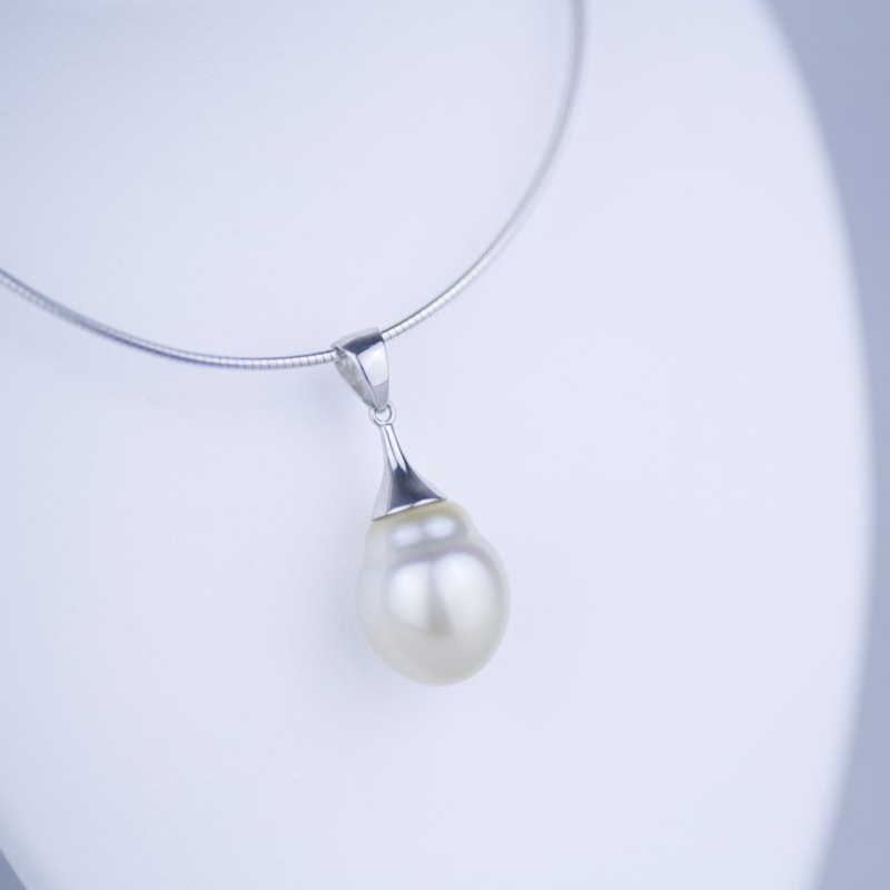 Tahitian pearl, 12mm AA