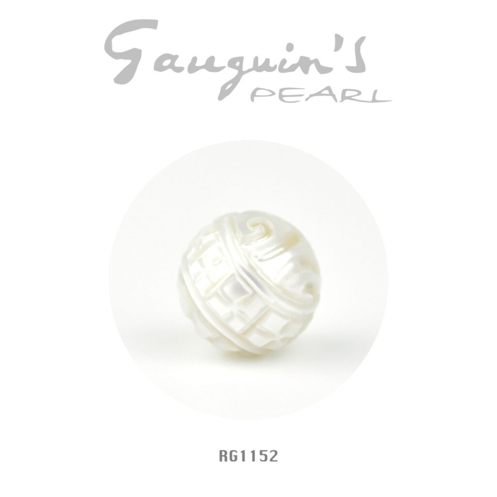 Engraved Tahitian pearl, 11,5mm