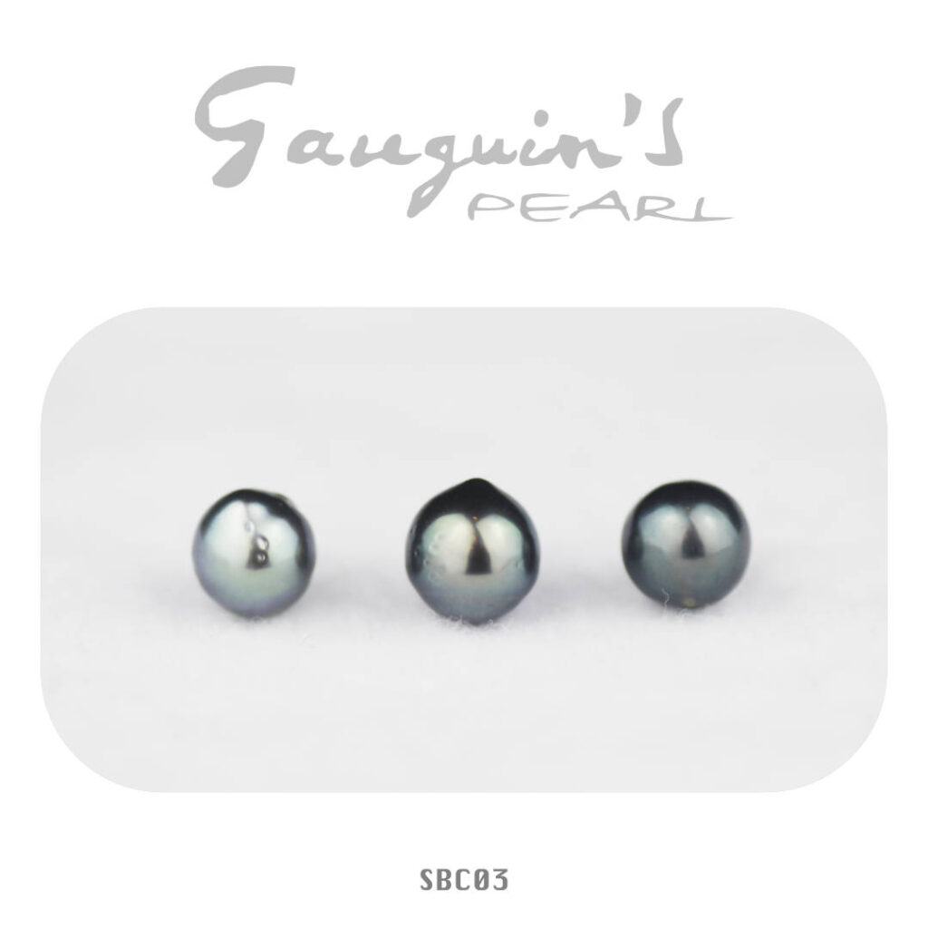 03 Semi-baroque Tahitian pearls