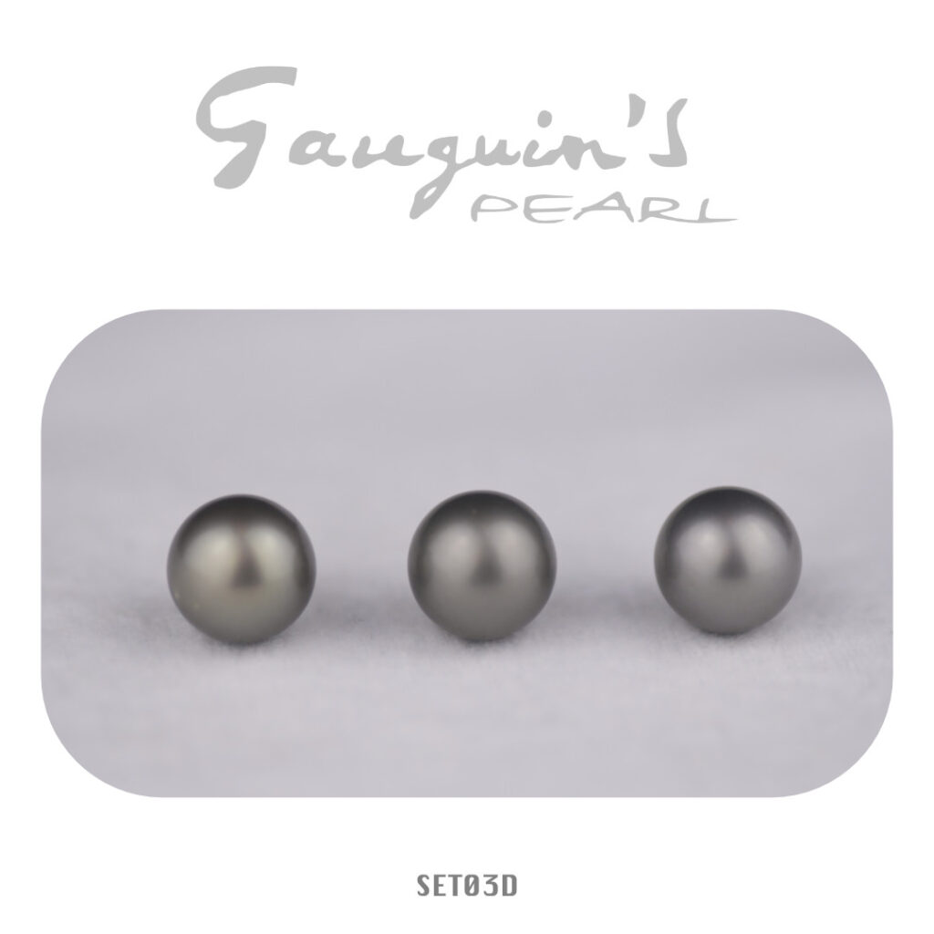 03 Dark Rounds Tahitian pearls