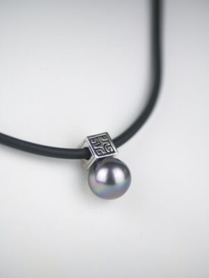 DSC_1794 Black polynesian necklace Tahitian pearl, 12mm AA
