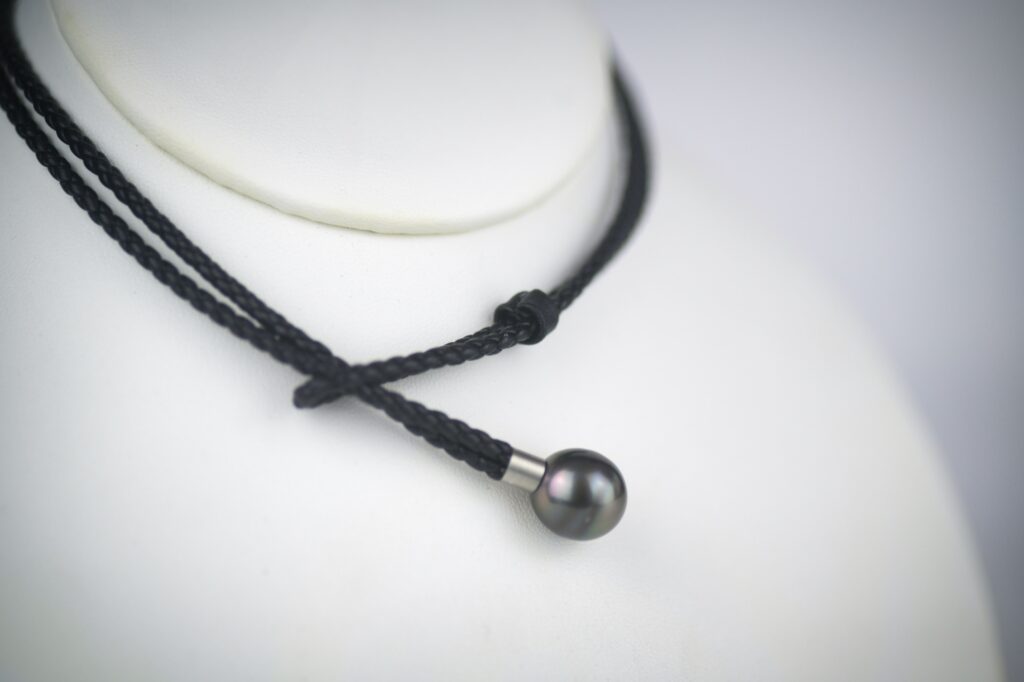 Black chocker Tahitian pearl, 13mm AA