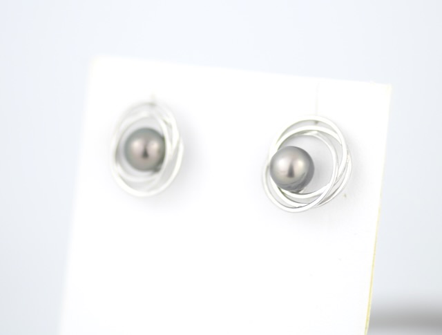 8mm Tahitian pearls earrings