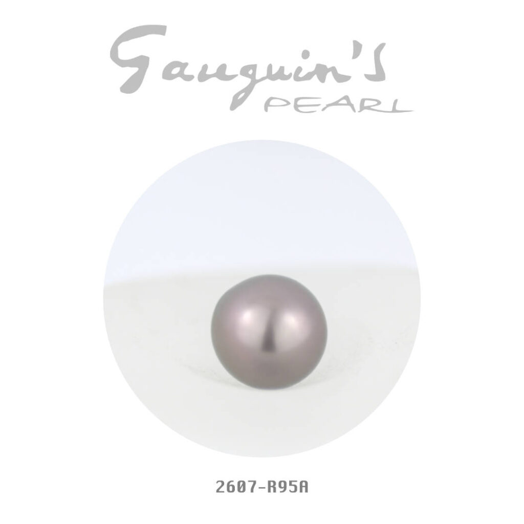 Semi-round Tahitian pearl, 9,5mm AAA